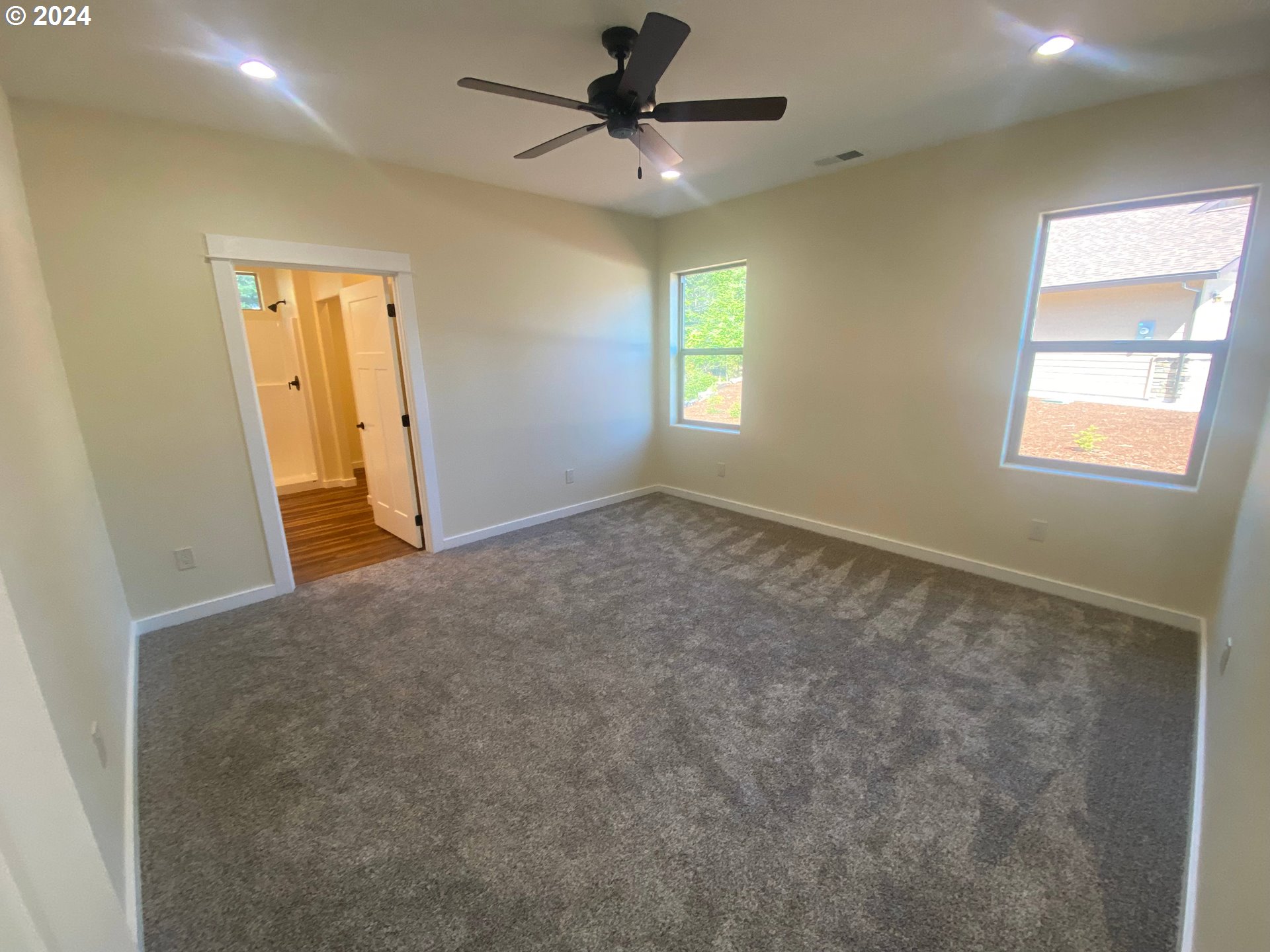 2105 Willow Loop Florence, OR 97439 - Photo 36 of 43 Gallery Image 36