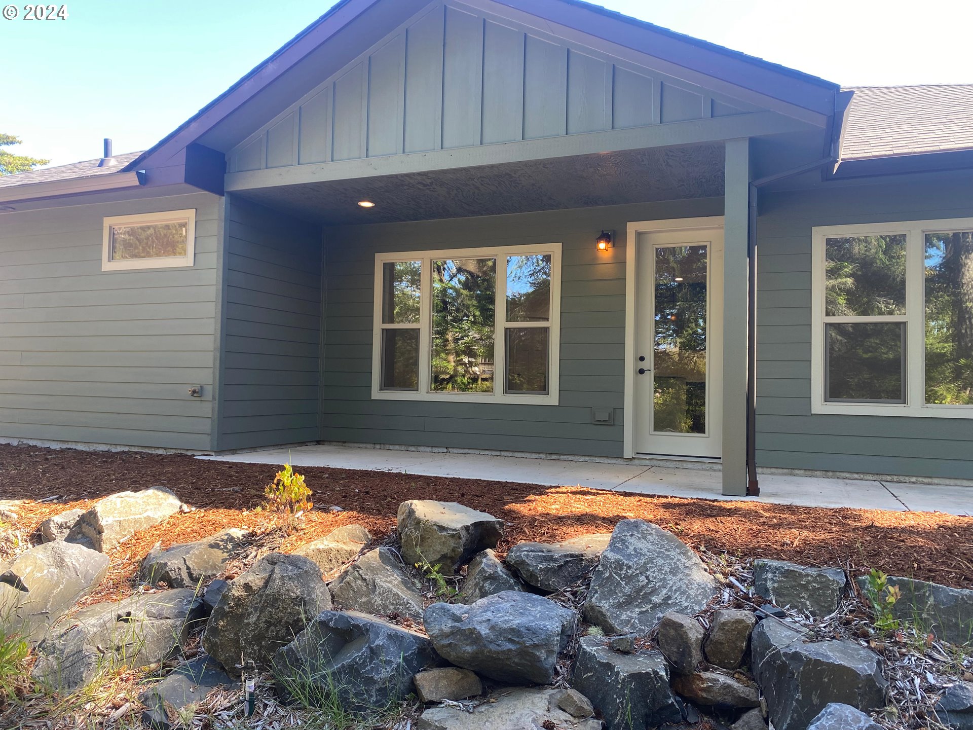 2105 Willow Loop Florence, OR 97439 - Photo 42 of 43 Gallery Image 42
