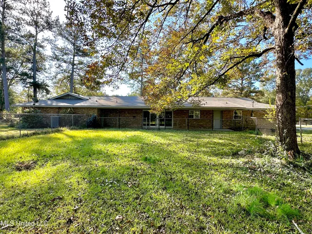 $269,500 | 200 Robb Street, Summit, MS 39666