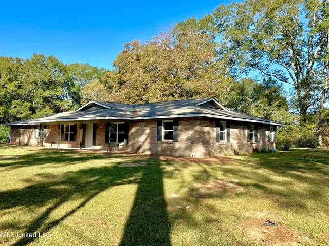 $269,500 | 200 Robb Street, Summit, MS 39666