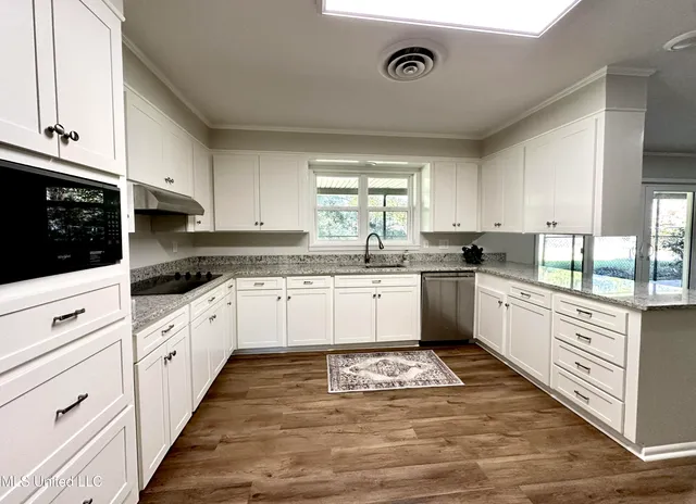 $269,500 | 200 Robb Street, Summit, MS 39666