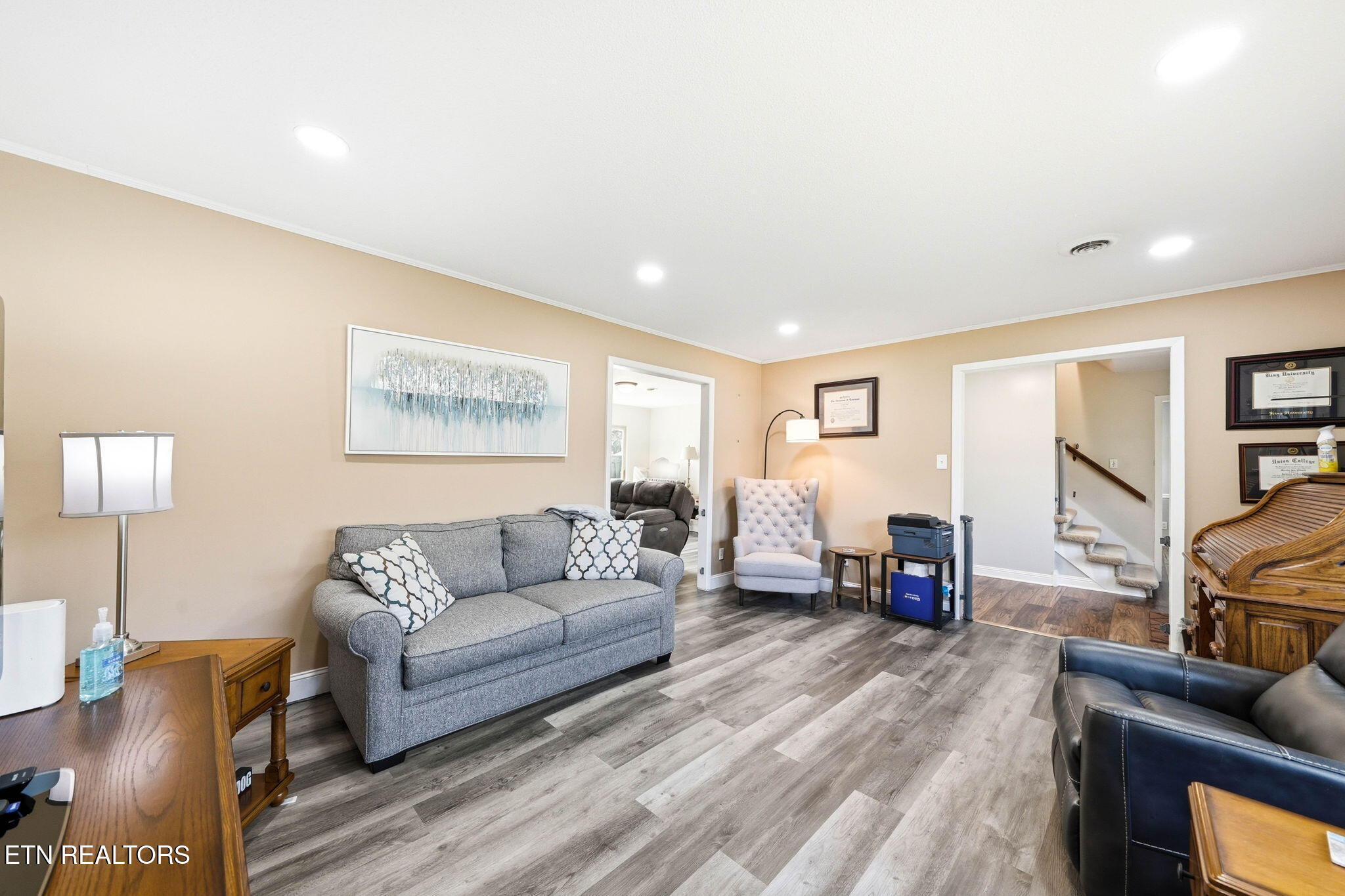 2012 Canby Hills Road Knoxville, TN 37923 - Photo 16 of 30 31-web-or-mls-2012 Canby Hills Road-8