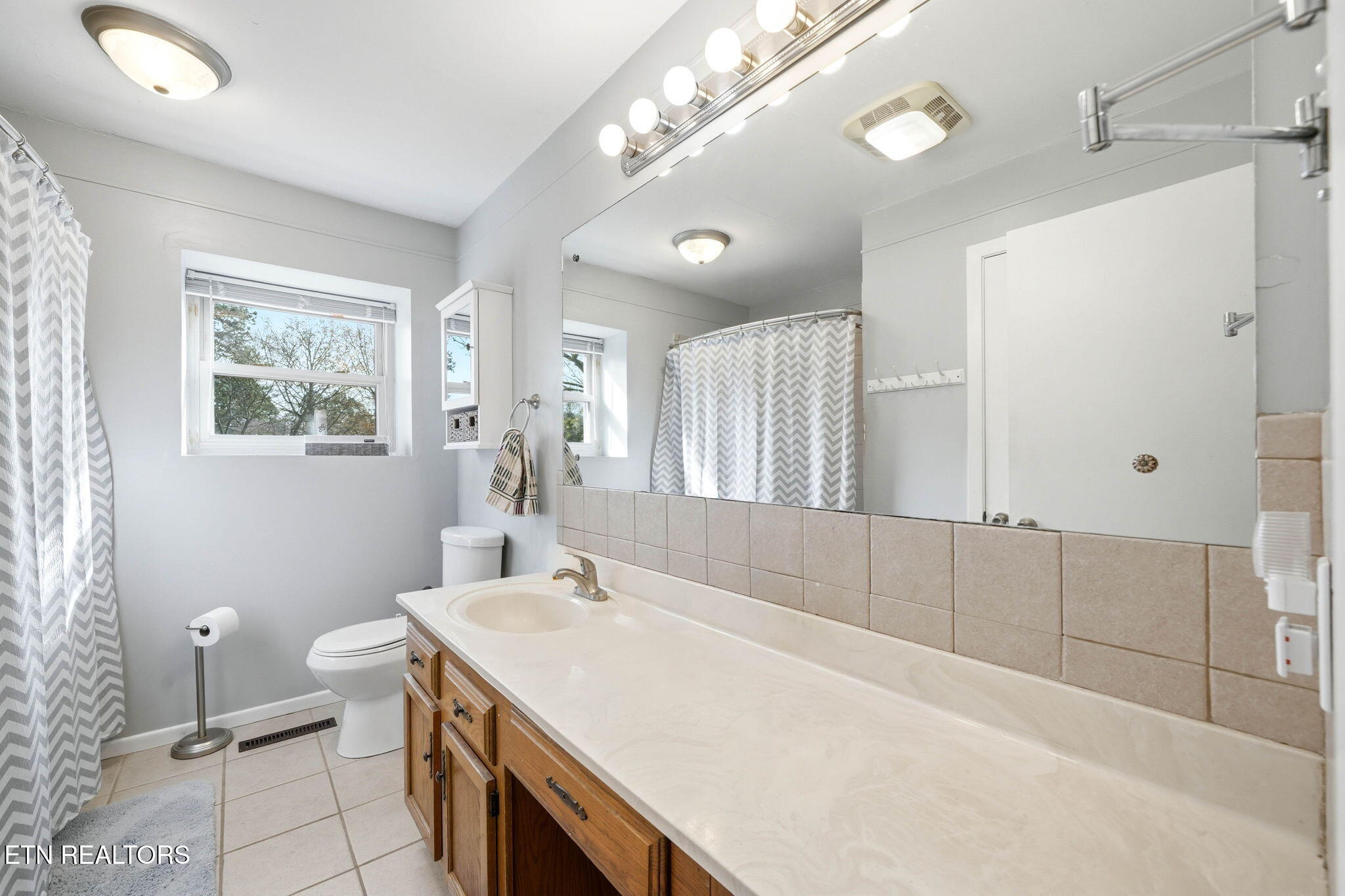 2012 Canby Hills Road Knoxville, TN 37923 - Photo 30 of 30 4-web-or-mls-2012 Canby Hills Road-12