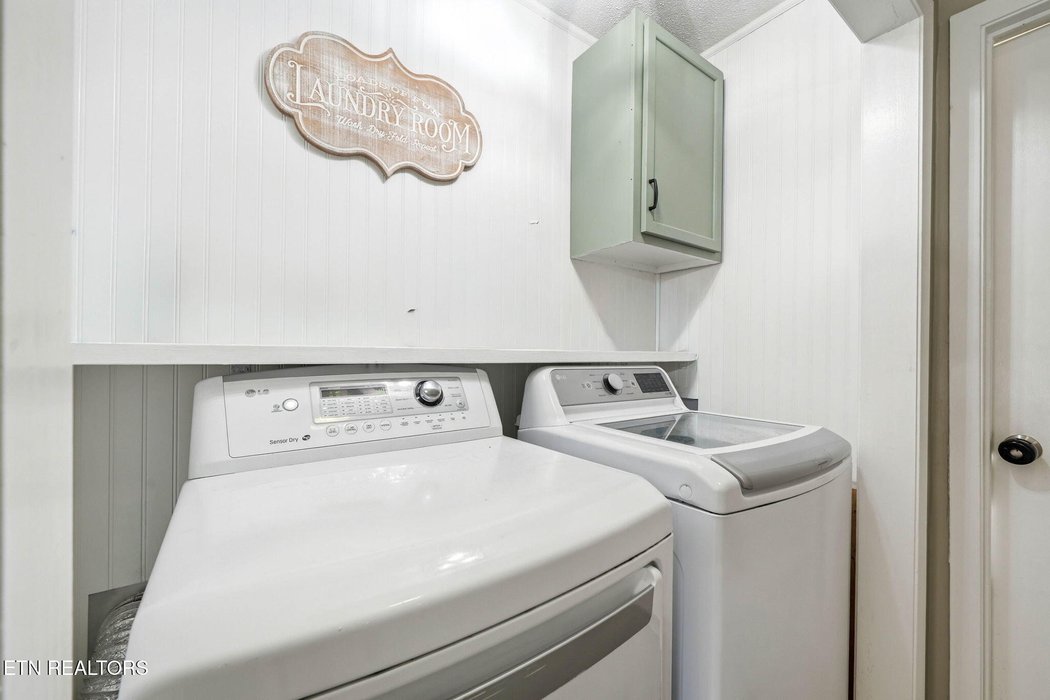 2012 Canby Hills Road Knoxville, TN 37923 - Photo 9 of 30 6-web-or-mls-2012 Canby Hills Road-14