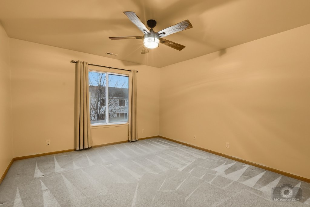 1849 North Wentworth Circle Romeoville, IL 60446 - Photo 11 of 19