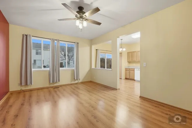 $249,900 | 1849 North Wentworth Circle, Romeoville, IL 60446