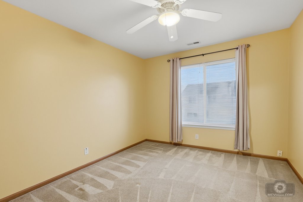 1849 North Wentworth Circle Romeoville, IL 60446 - Photo 10 of 19