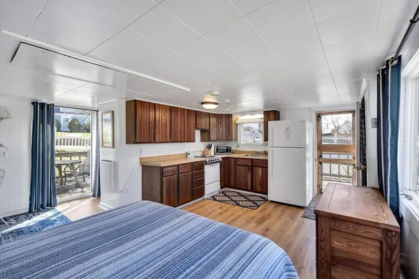 $2,575,000 | 232 Robbins Hill Road, Brewster, MA 02631