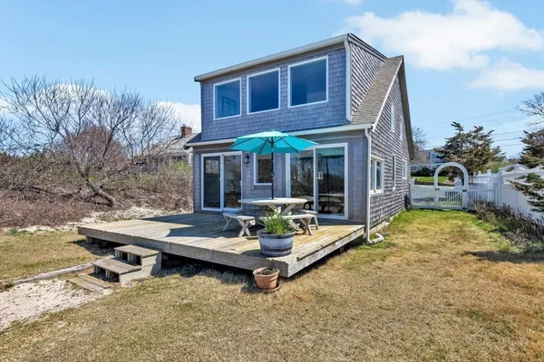 $2,575,000 | 232 Robbins Hill Road, Brewster, MA 02631