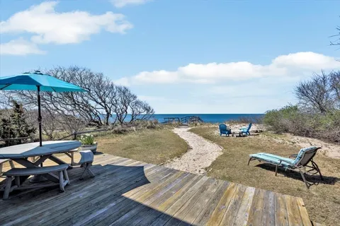$2,492,000 | 232 Robbins Hill Road, Brewster, MA 02631