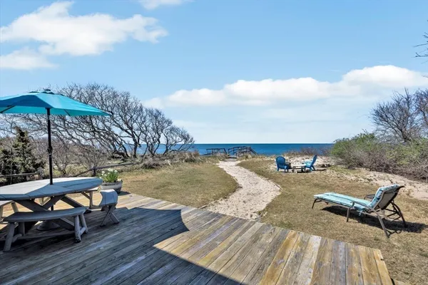 $2,575,000 | 232 Robbins Hill Road, Brewster, MA 02631
