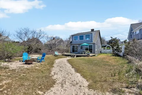 $2,492,000 | 232 Robbins Hill Road, Brewster, MA 02631