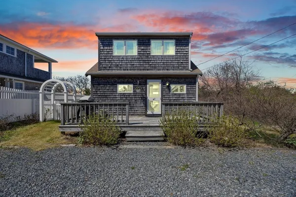 $2,575,000 | 232 Robbins Hill Road, Brewster, MA 02631