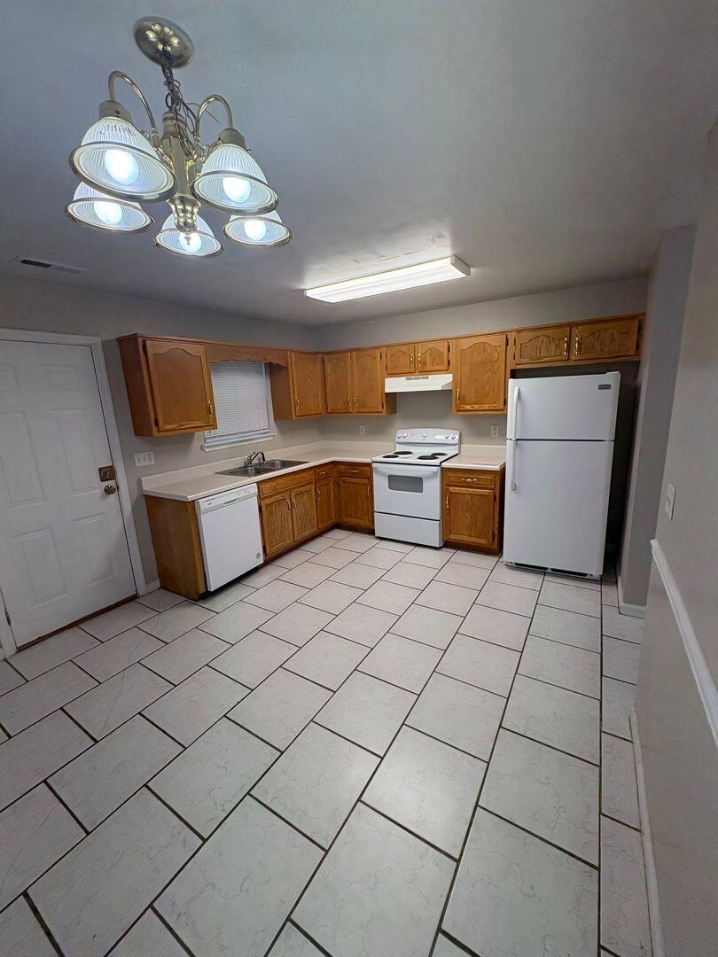 1106 Car Line Road, Unit B Rossville, GA 30741 - Photo 3 of 48 51920054_large