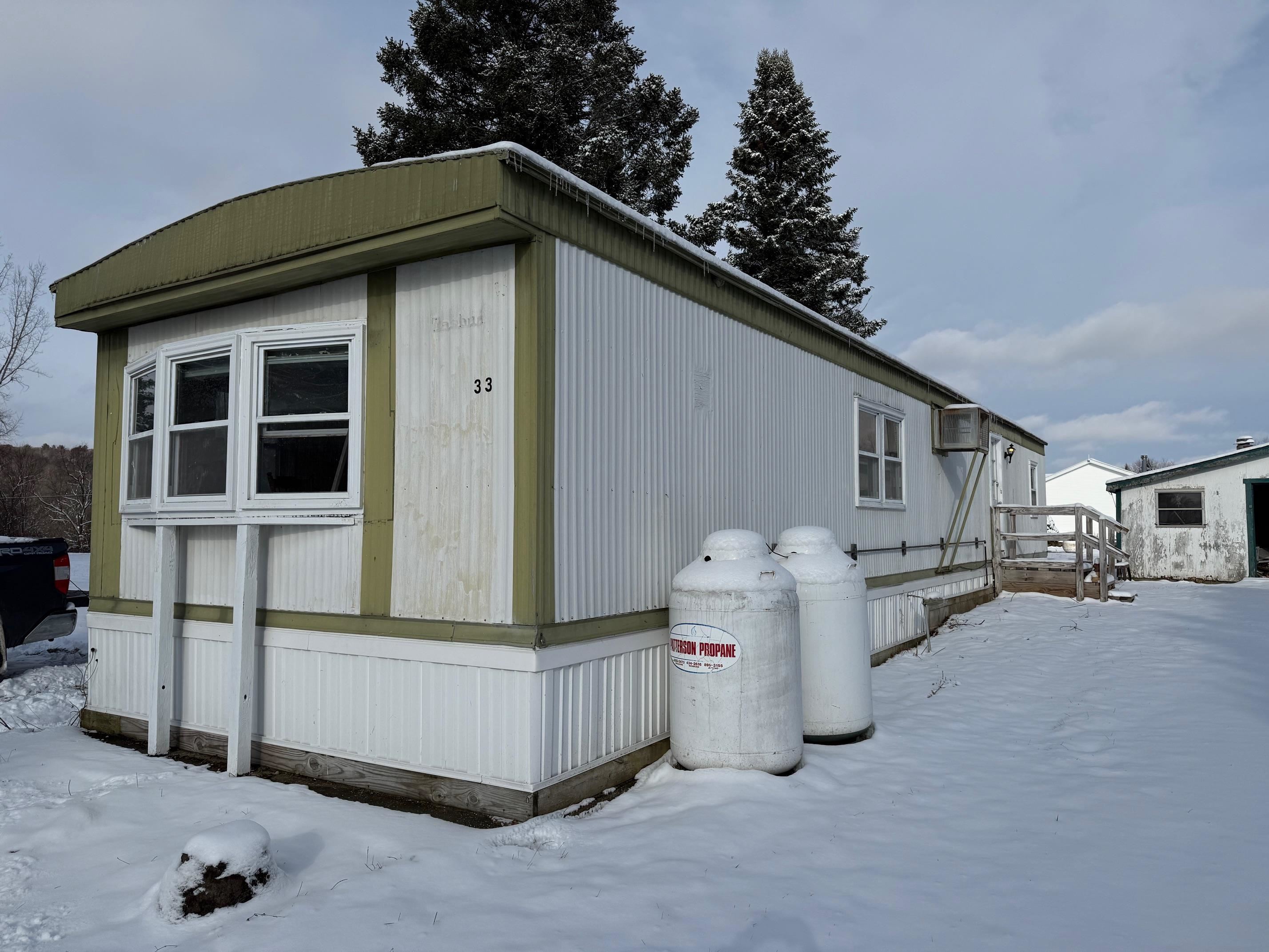 33 Rhodeside Acres Georgia, VT 05468 - Photo 5 of 37