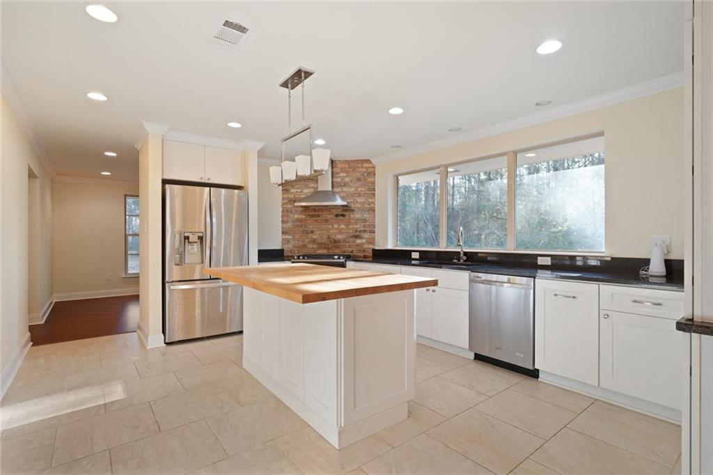 655 Military Road Slidell, LA 70461 - Photo 5 of 29