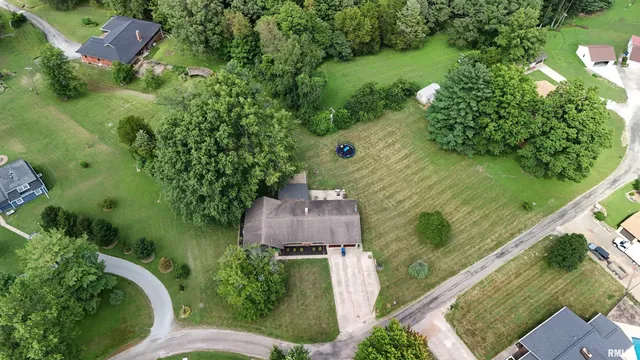 $199,000 | 167 Fox Creek Road, Flora, IL 62839