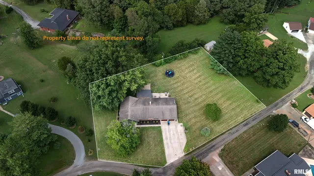 $199,000 | 167 Fox Creek Road, Flora, IL 62839