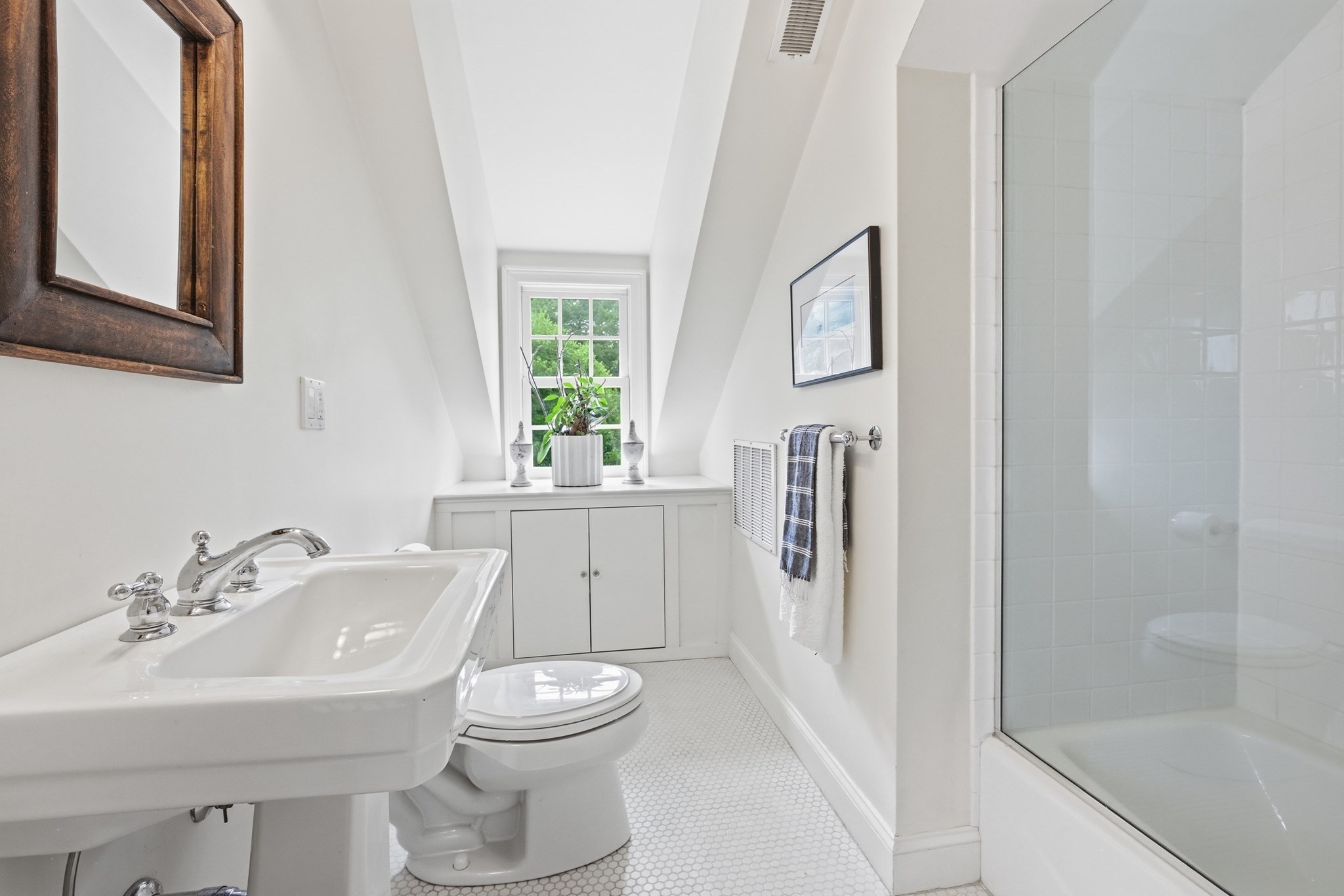 80 Lexington Road Lincoln, MA 01773 - Photo 27 of 42 Gallery Image 27