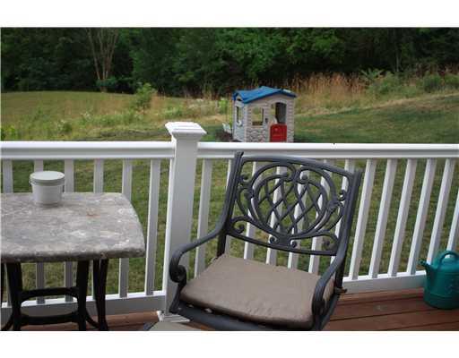 225 Maple Ridge Drive Canonsburg, PA 15317 - Photo 14 of 15 Yard/Garden.