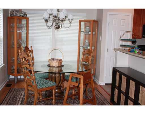 225 Maple Ridge Drive Canonsburg, PA 15317 - Photo 4 of 15 Dining Room.