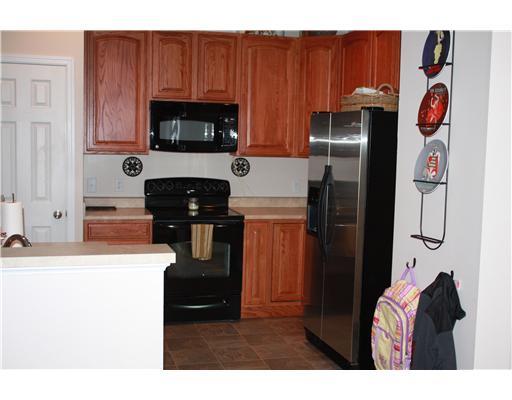 225 Maple Ridge Drive Canonsburg, PA 15317 - Photo 6 of 15 Kitchen.