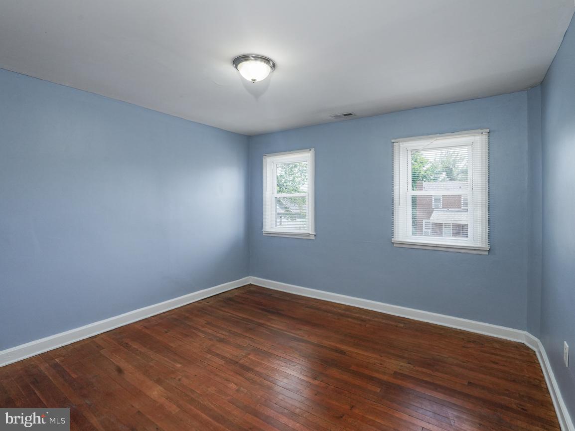 5358 Cuthbert Avenue Baltimore, MD 21215 - Photo 12 of 23