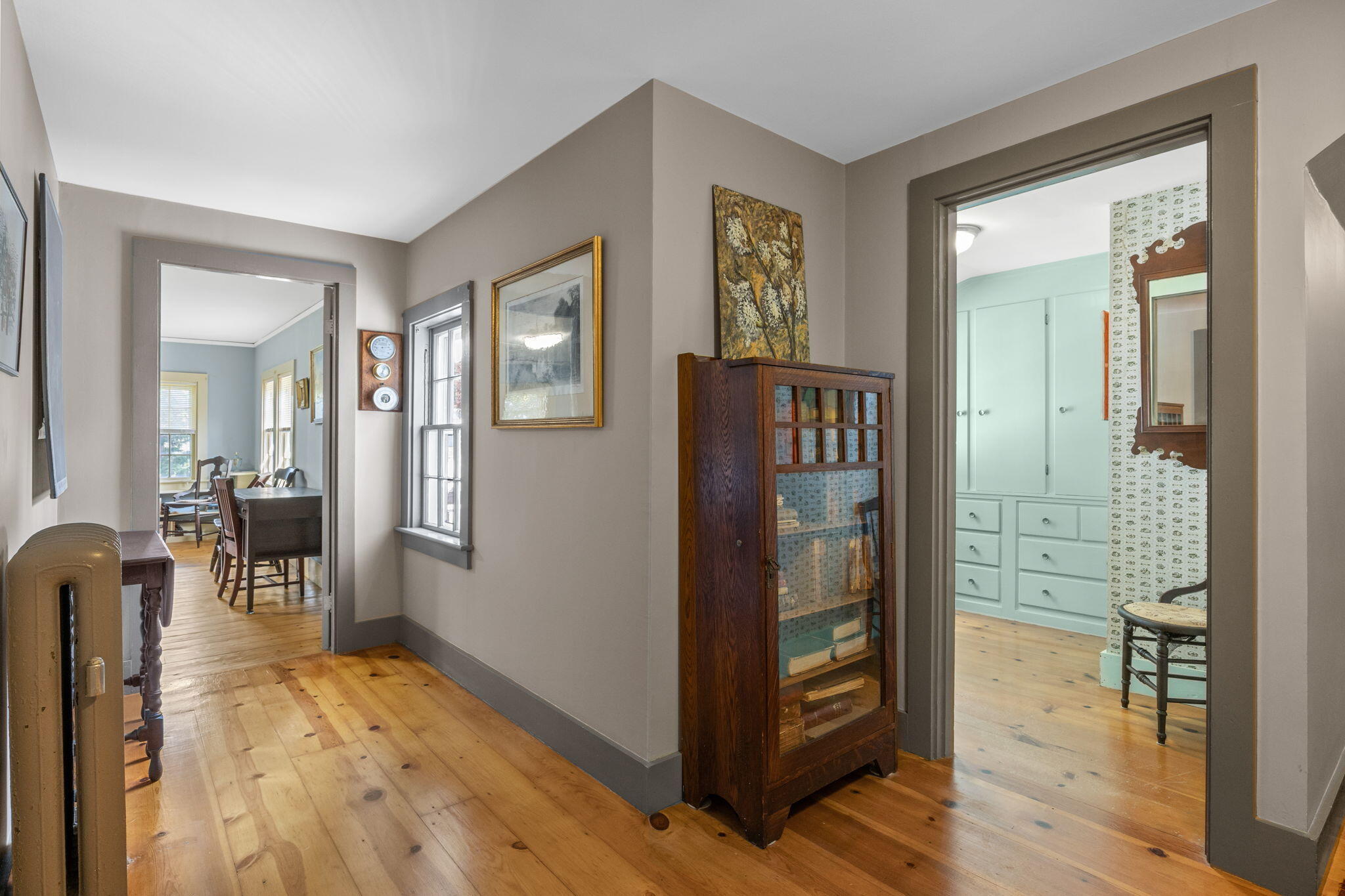 188 Oceanview Avenue Cotuit, MA 02635 - Photo 50 of 76 a view of livingroom with furniture and wooden floor