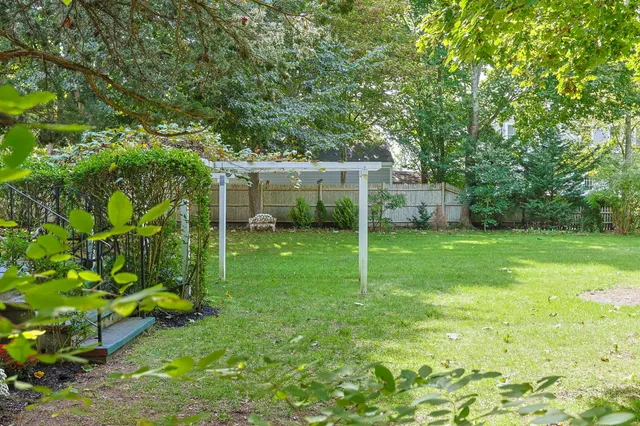 $2,950,000 | 188 Oceanview Avenue, Cotuit, MA 02635