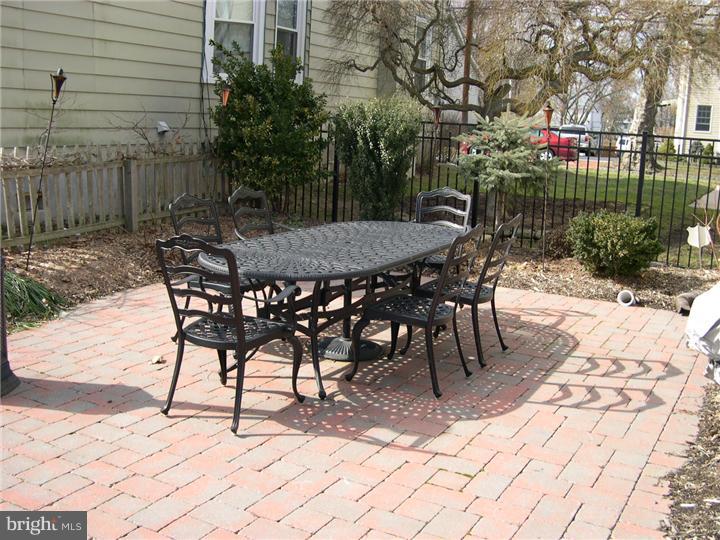 44 Mercer Street Hamilton Square, NJ 08690 - Photo 17 of 18 Gallery Image 17