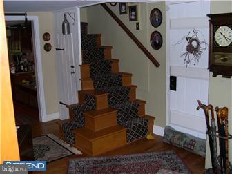44 Mercer Street Hamilton Square, NJ 08690 - Photo 6 of 18 Gallery Image 6
