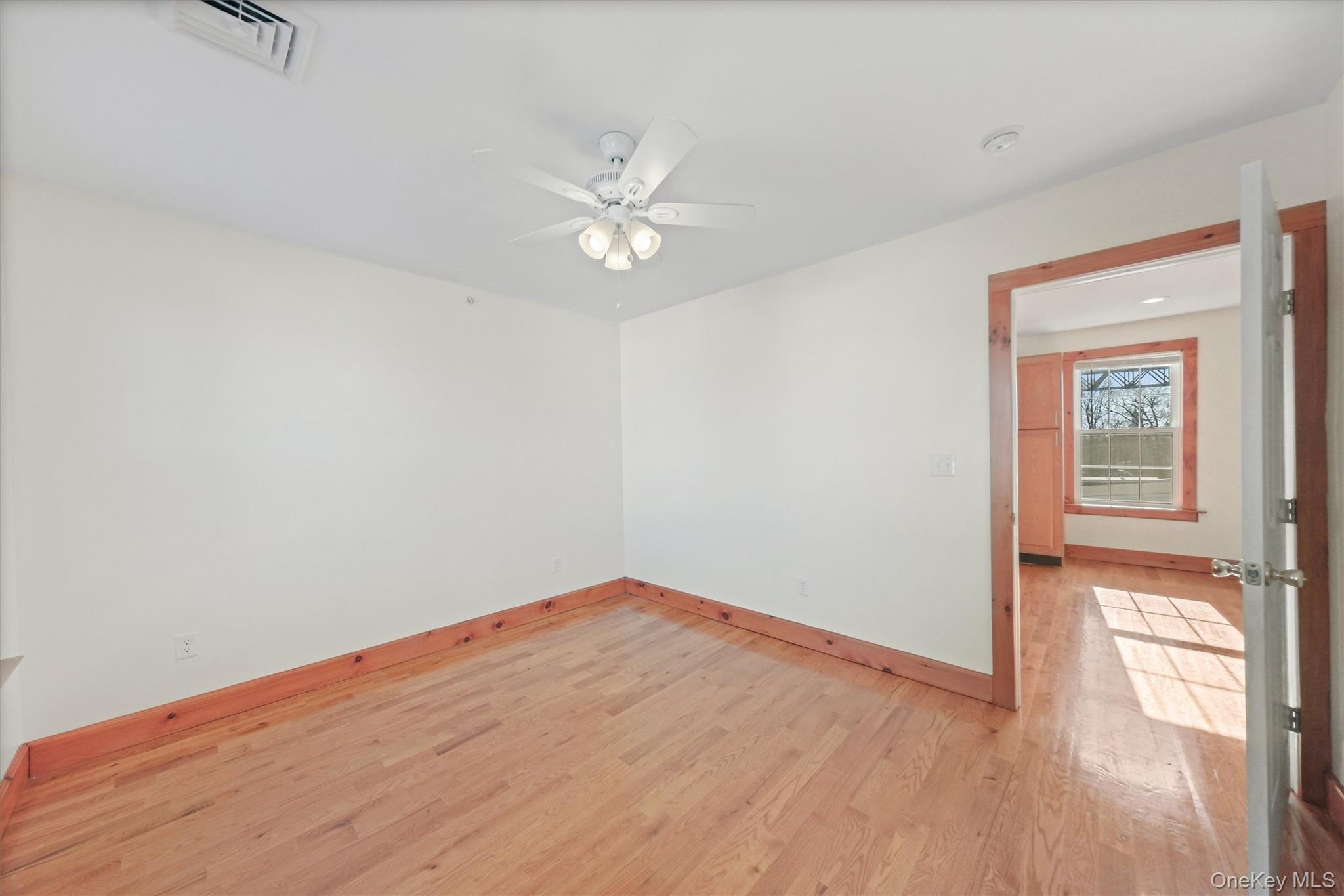 75 Albany Street, Unit 3 Poughkeepsie, NY 12601 - Photo 18 of 27