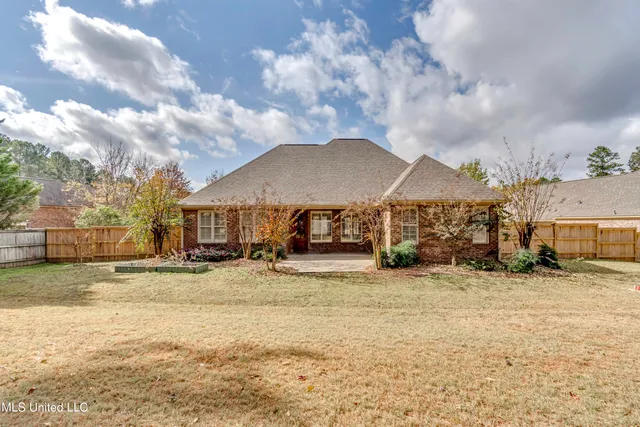 $479,900 | 104 Hawks Nest Cove, Madison, MS 39110