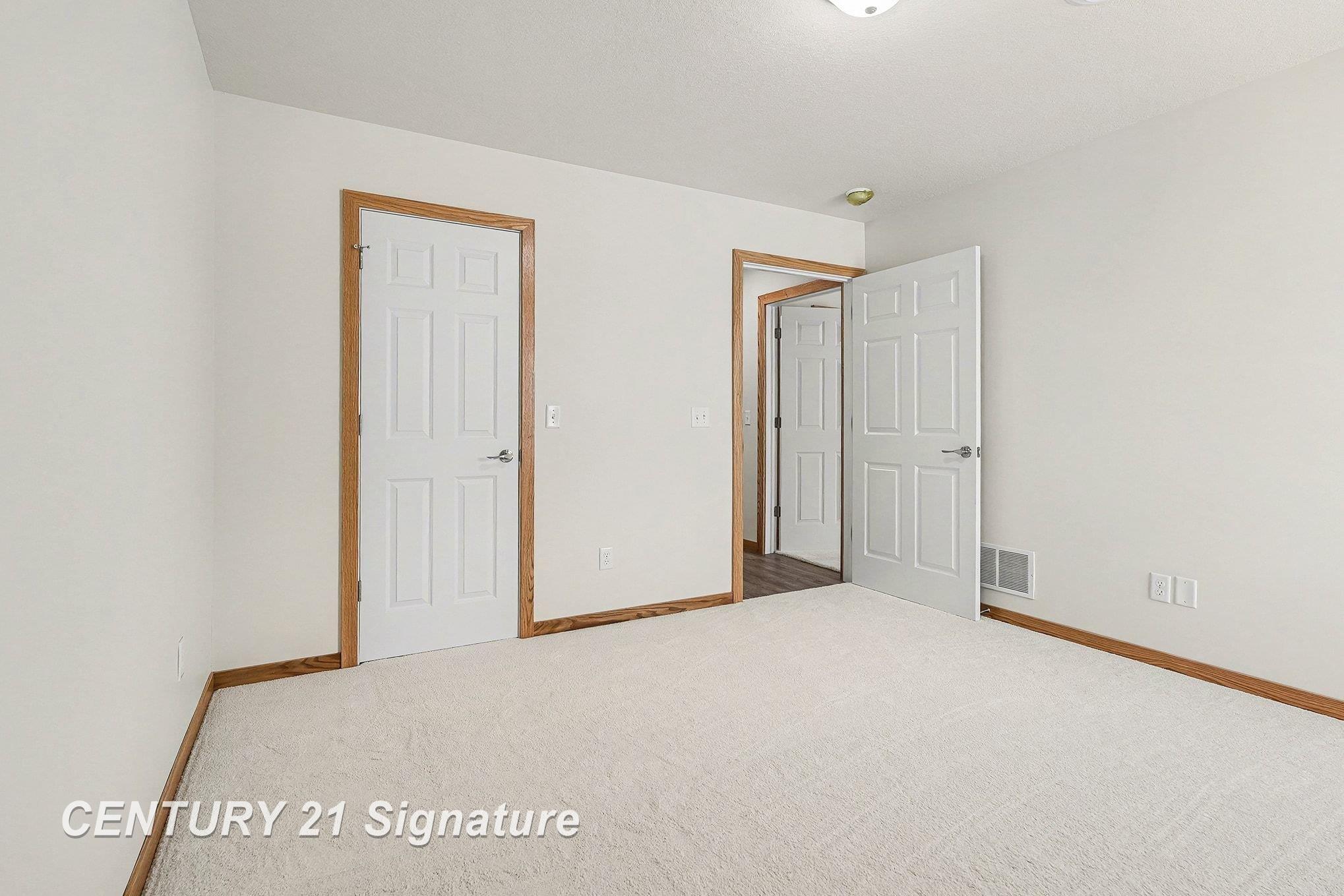 8487 North River Road Freeland, MI 48623 - Photo 19 of 27