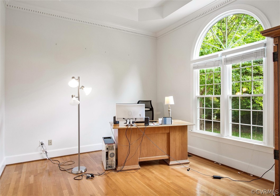 14200 Leafield Drive Midlothian, VA 23113 - Photo 19 of 48 a living room with a balcony a bed and a table