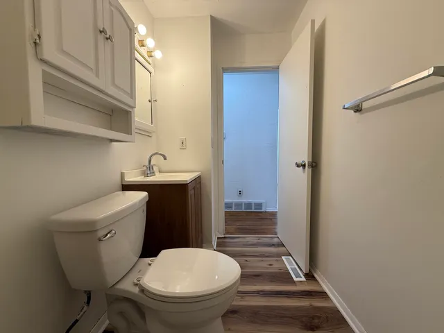 $149,900 | 3725 Alpine Drive, Lansing, MI 48911