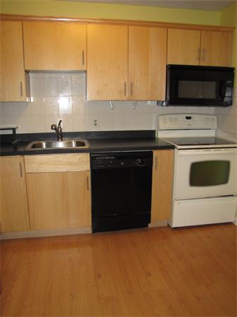 6 Erick Road, Unit 56 Mansfield, MA 02048 - Photo 3 of 20