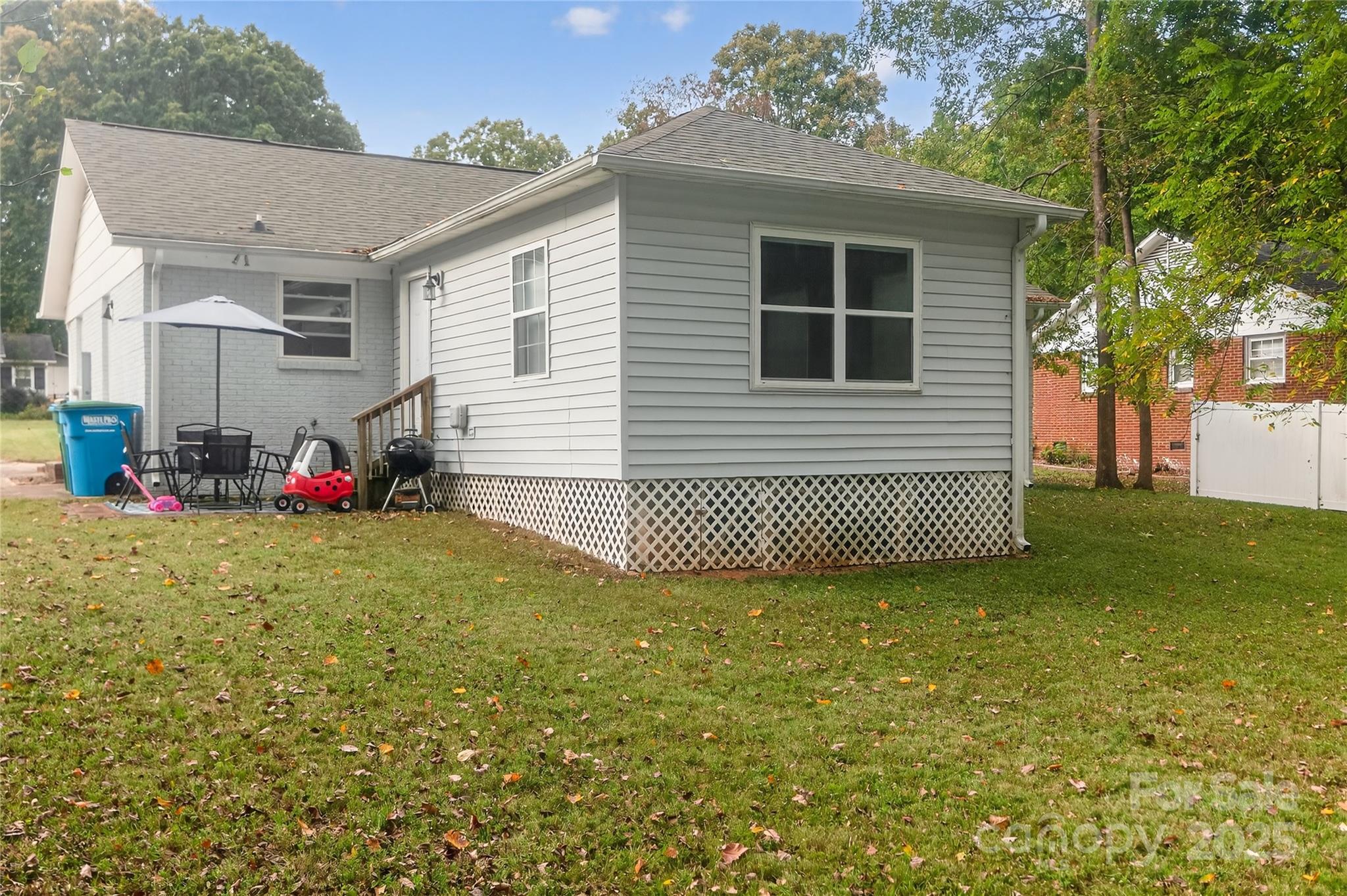 324 Clearbrook Road Matthews, NC 28105 - Photo 15 of 19 Gallery Image 15