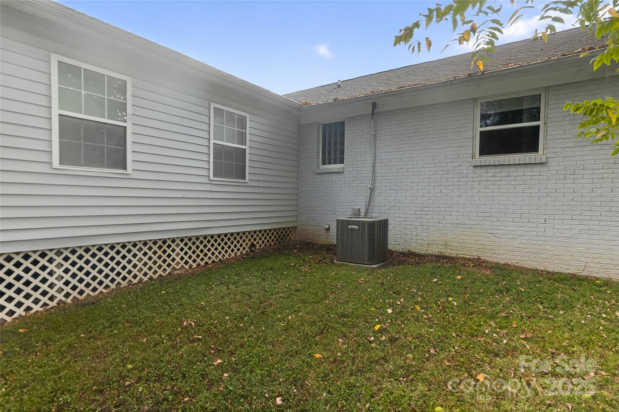 324 Clearbrook Road Matthews, NC 28105 - Photo 16 of 19 Gallery Image 16