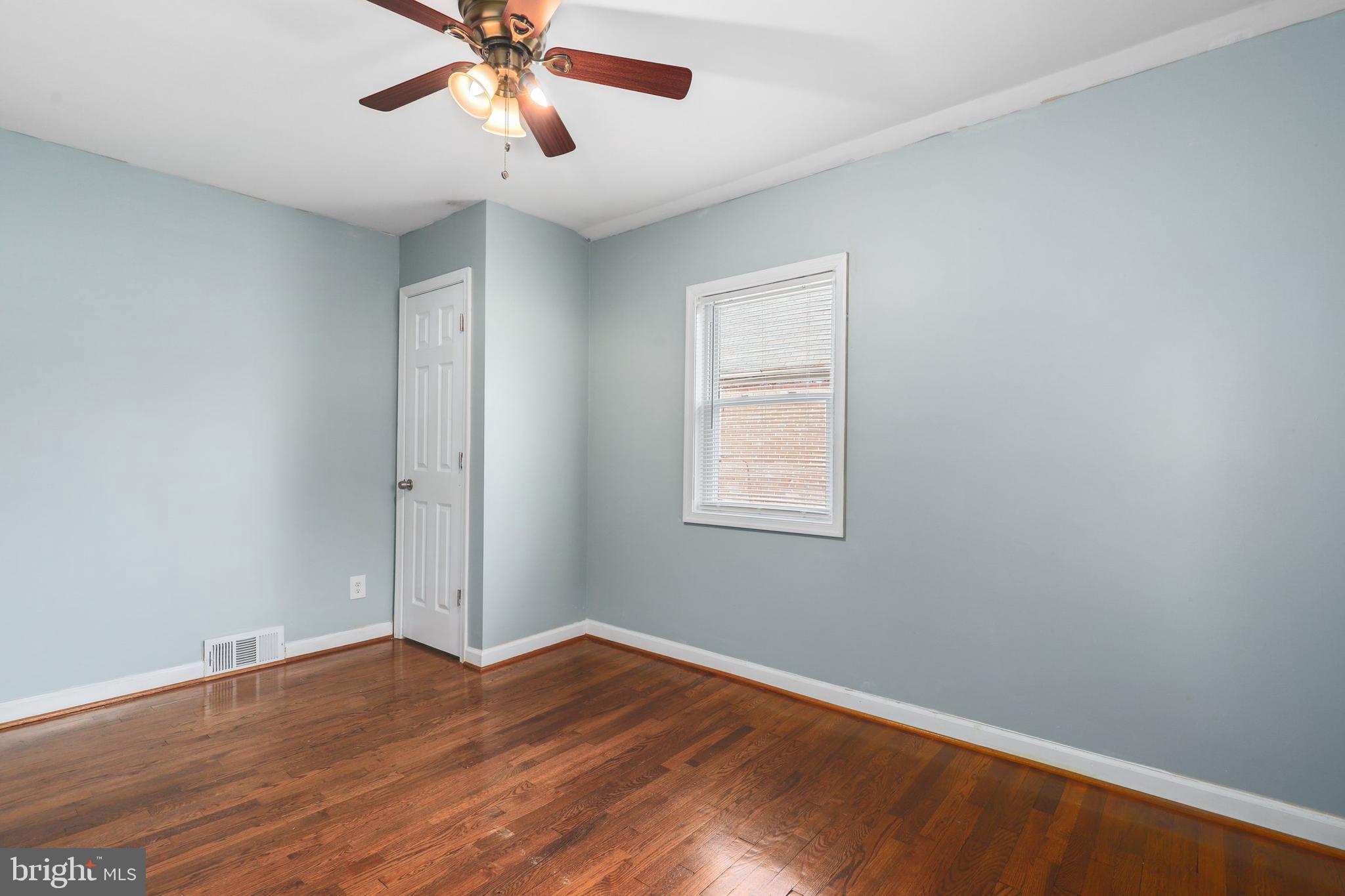 1548 Stonewood Road Baltimore, MD 21239 - Photo 17 of 32