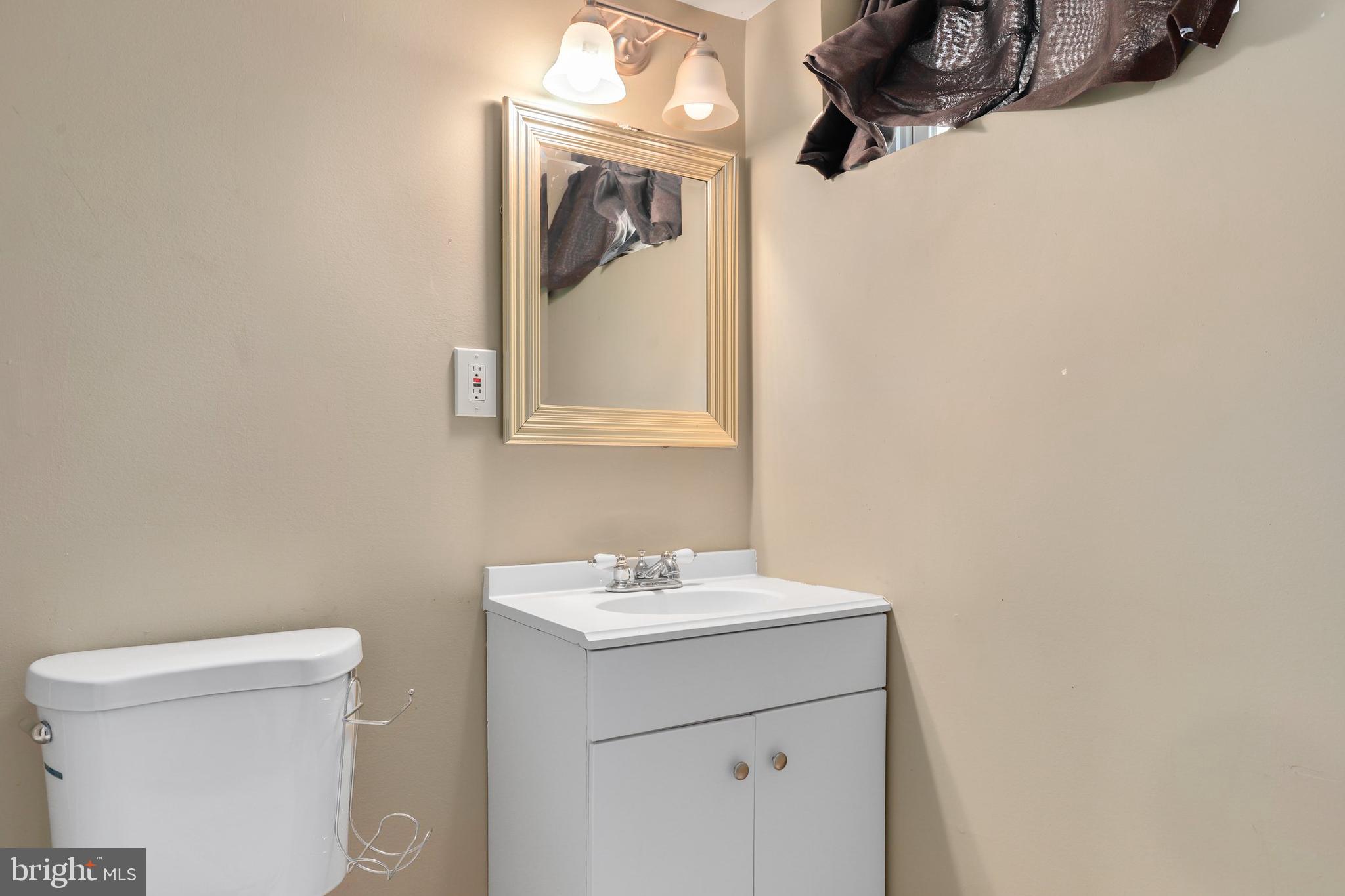 1548 Stonewood Road Baltimore, MD 21239 - Photo 26 of 32