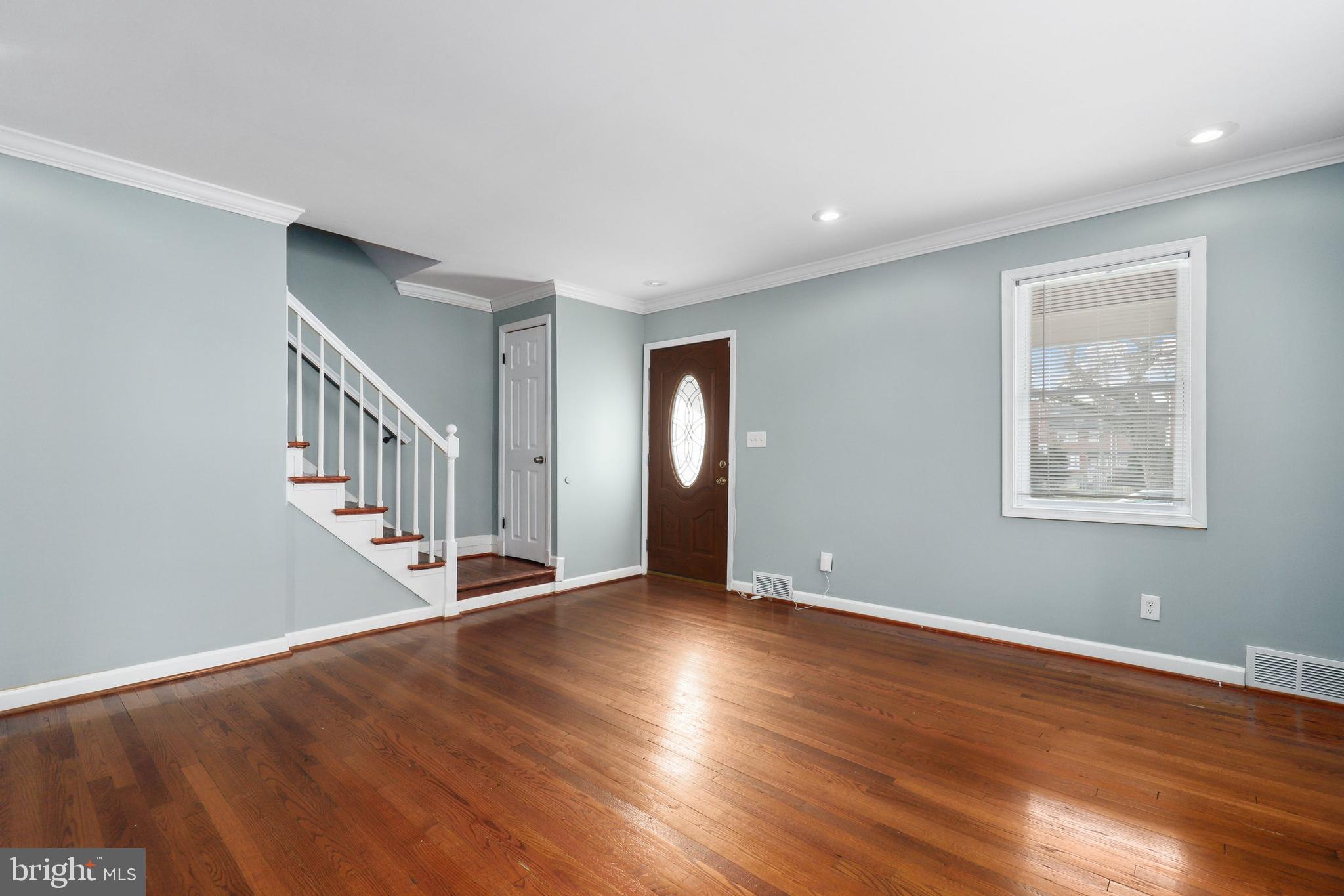 1548 Stonewood Road Baltimore, MD 21239 - Photo 4 of 32