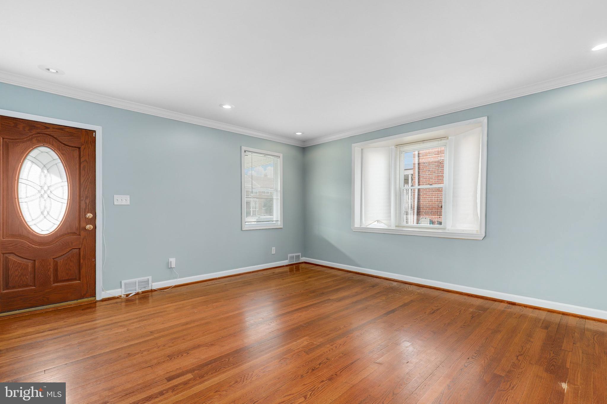 1548 Stonewood Road Baltimore, MD 21239 - Photo 5 of 32