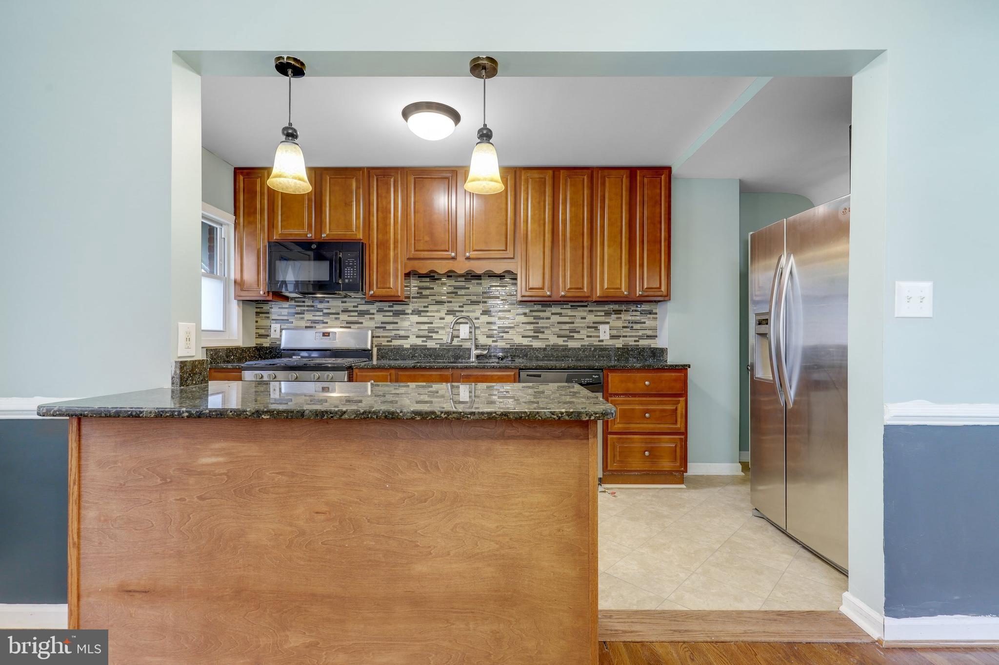 1548 Stonewood Road Baltimore, MD 21239 - Photo 8 of 32