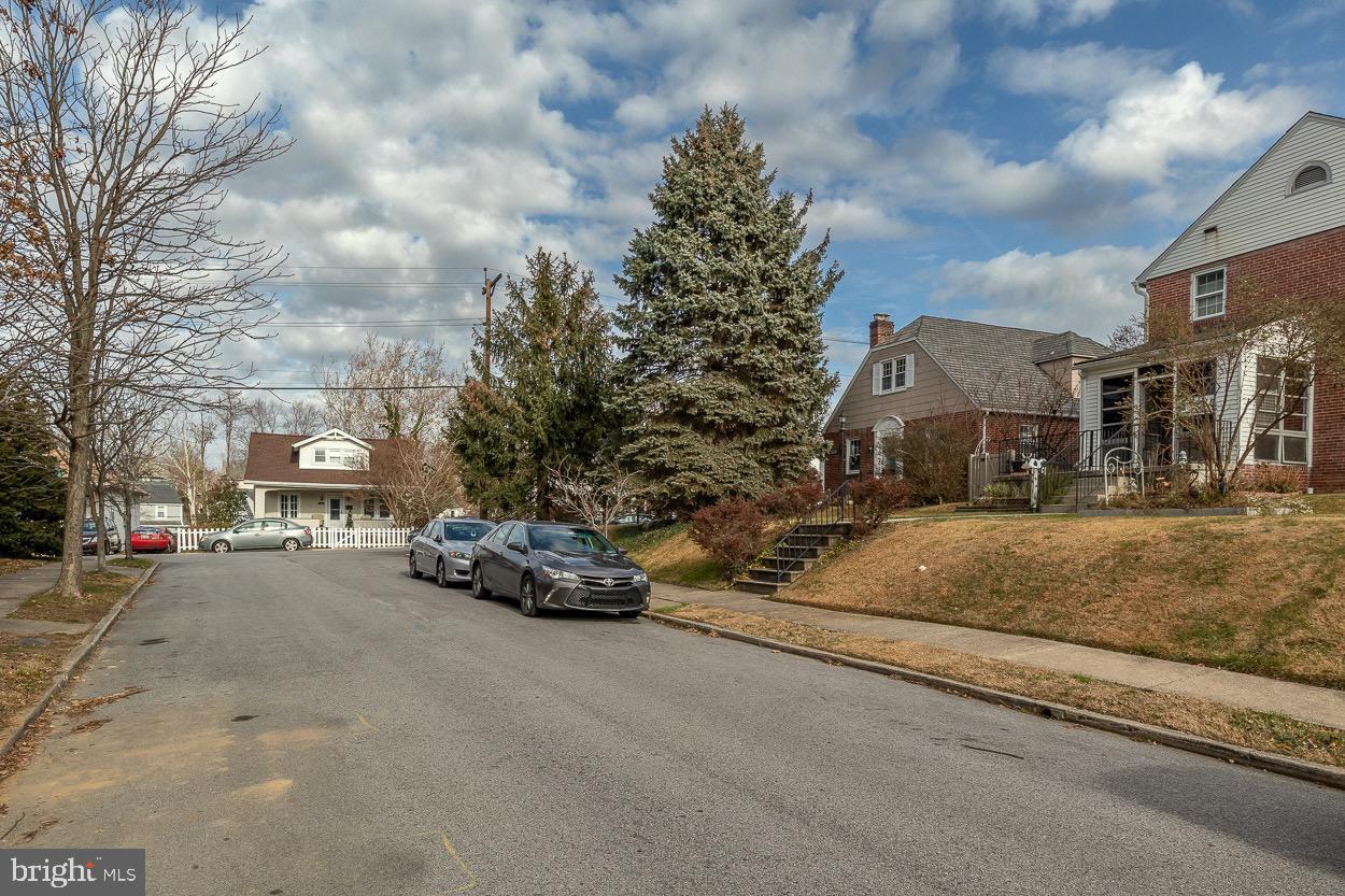 5318 Plymouth Road Baltimore, MD 21214 - Photo 12 of 50 Located in Desirable Hamilton Neighborhood