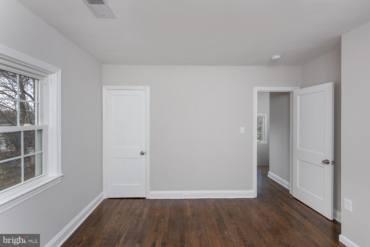 5318 Plymouth Road Baltimore, MD 21214 - Photo 36 of 50 Bedroom 1