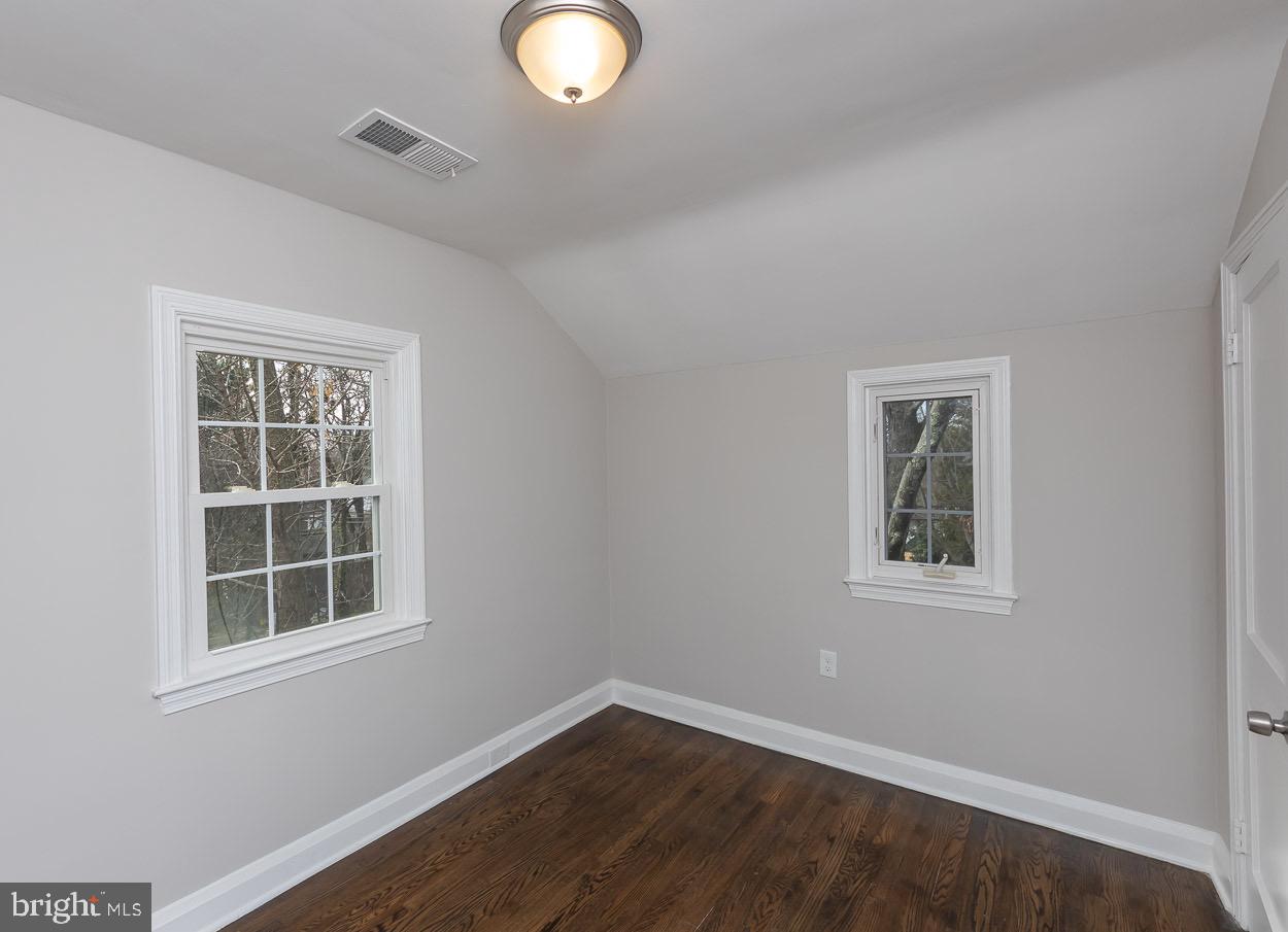 5318 Plymouth Road Baltimore, MD 21214 - Photo 39 of 50 Bedroom 3