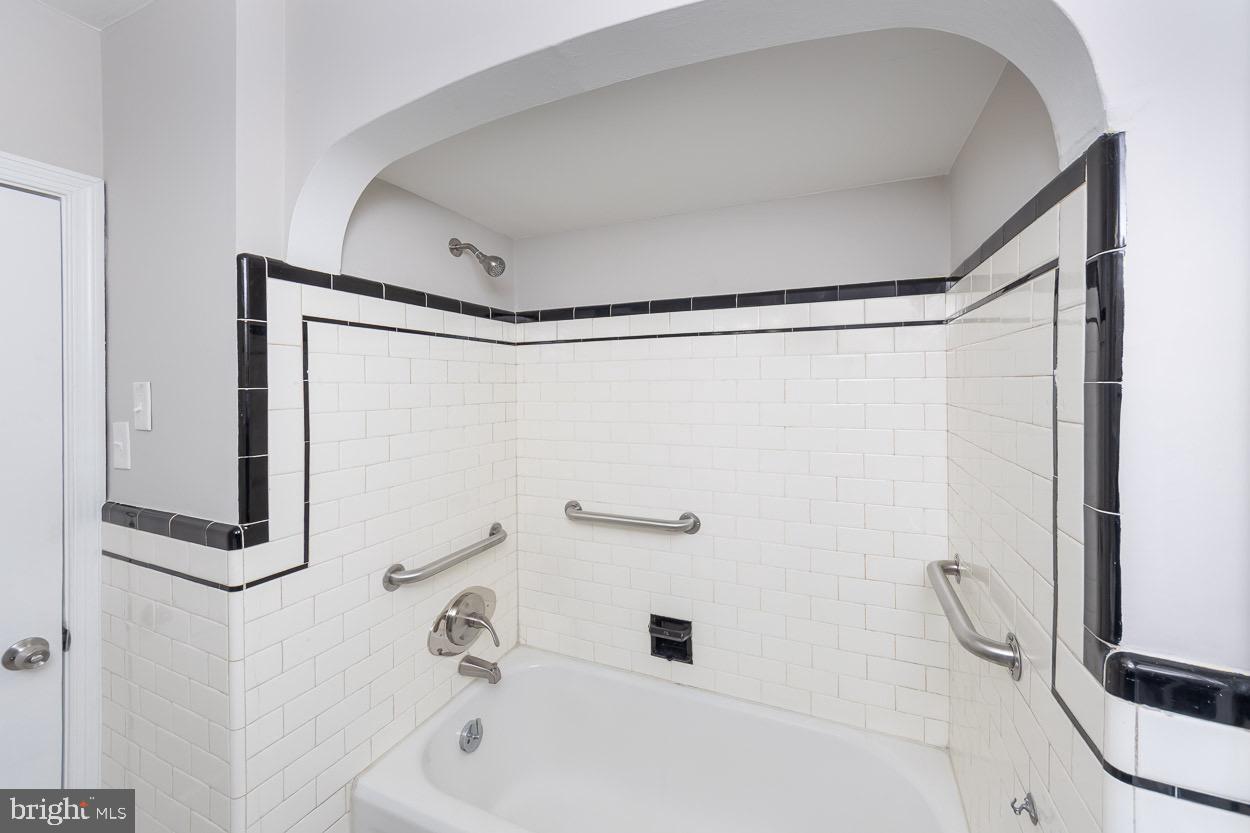5318 Plymouth Road Baltimore, MD 21214 - Photo 41 of 50 Upper Bath with Classic Subway Tile