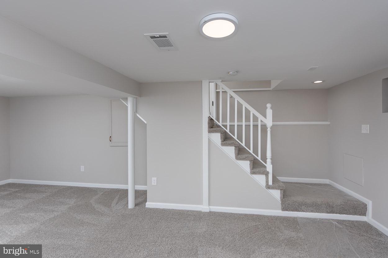 5318 Plymouth Road Baltimore, MD 21214 - Photo 44 of 50 Plenty of Room for Everyone to Unwind