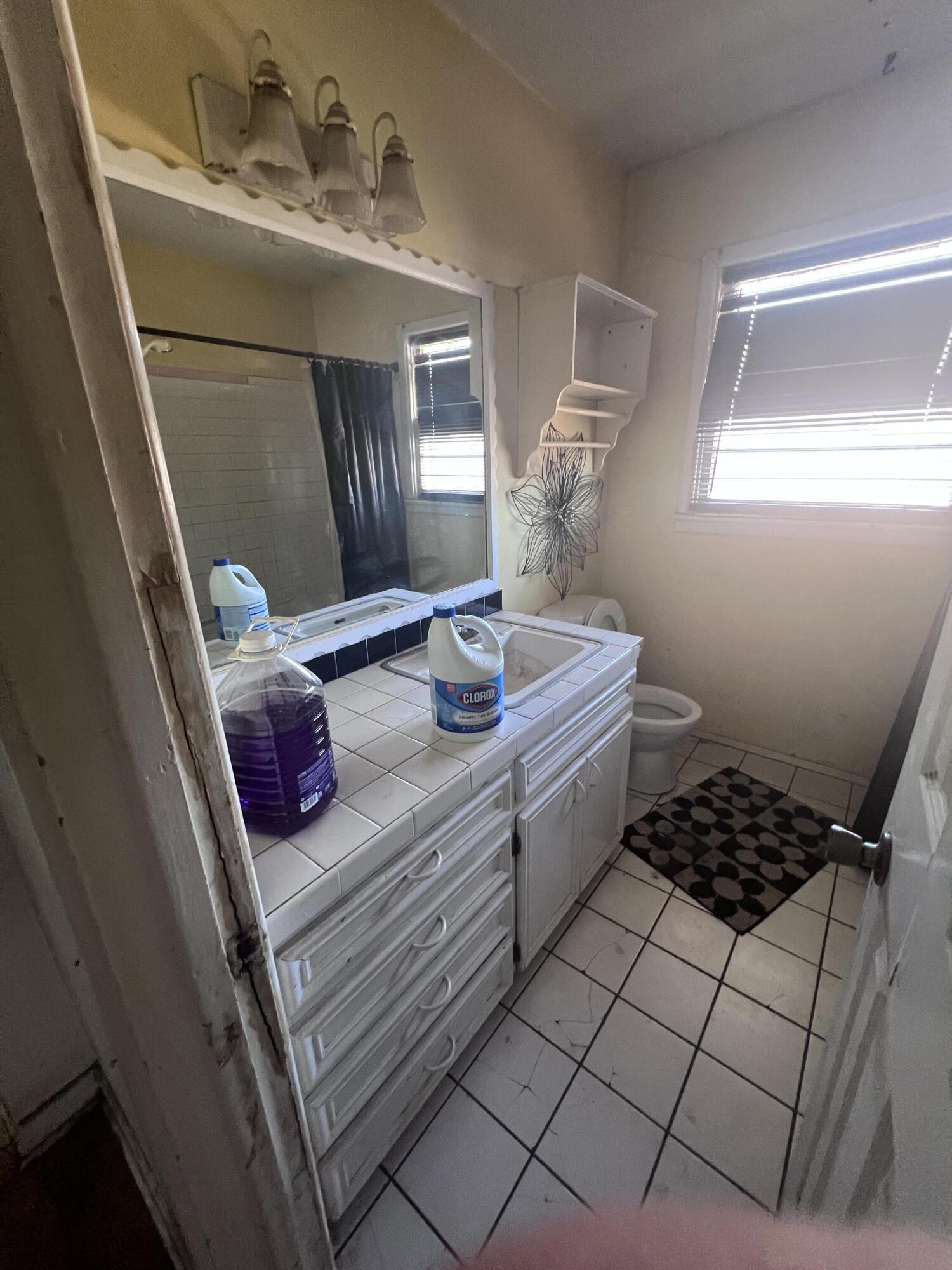 3102 48th Street Lubbock, TX 79413 - Photo 10 of 32 bath2_8574